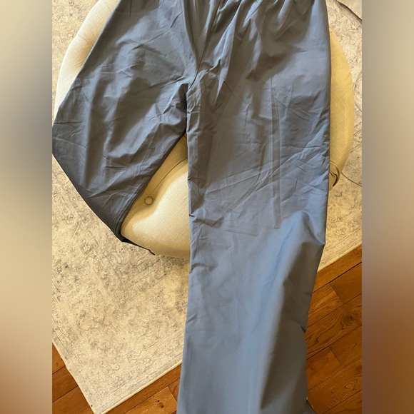 Under Armour Women’s wind breaker pant NWT - Picture 6 of 6